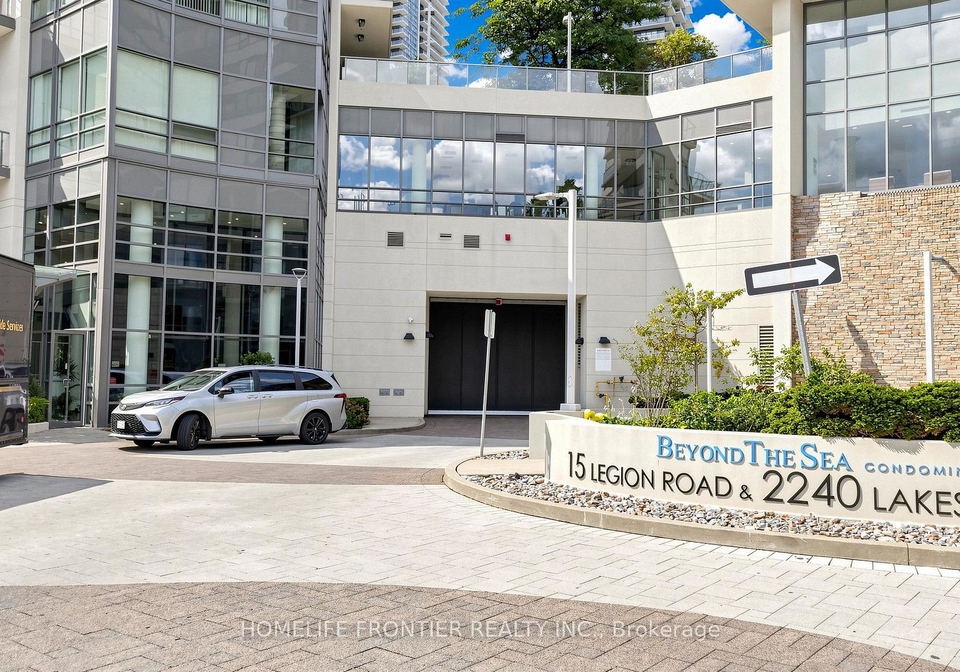 15-legion-road-toronto-etobicoke-ontario-w13609440