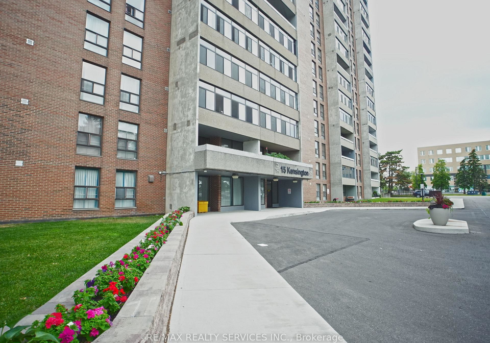 15-kensington-road-e-brampton-ontario-w13609594