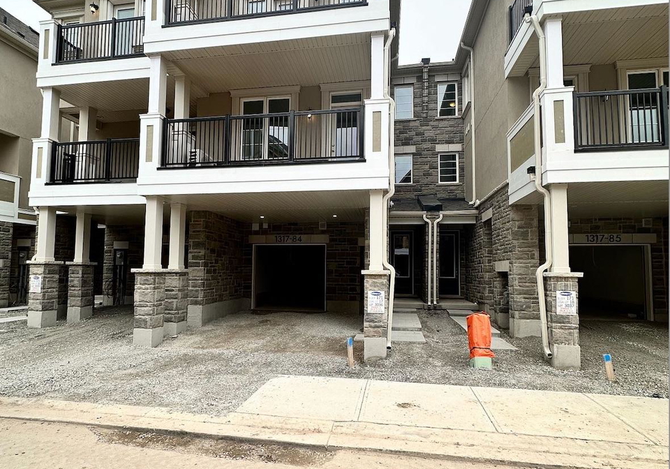 1317-leriche-way-milton-ontario-w13609648
