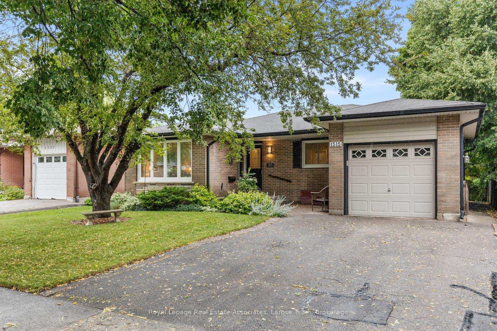 1515-thetford-court-mississauga-ontario-w13609702