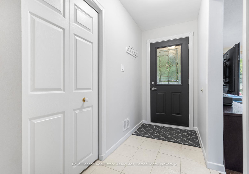 1515-thetford-court-mississauga-ontario-w13609702