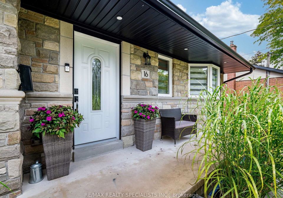 16-lesbury-avenue-brampton-ontario-w13609760