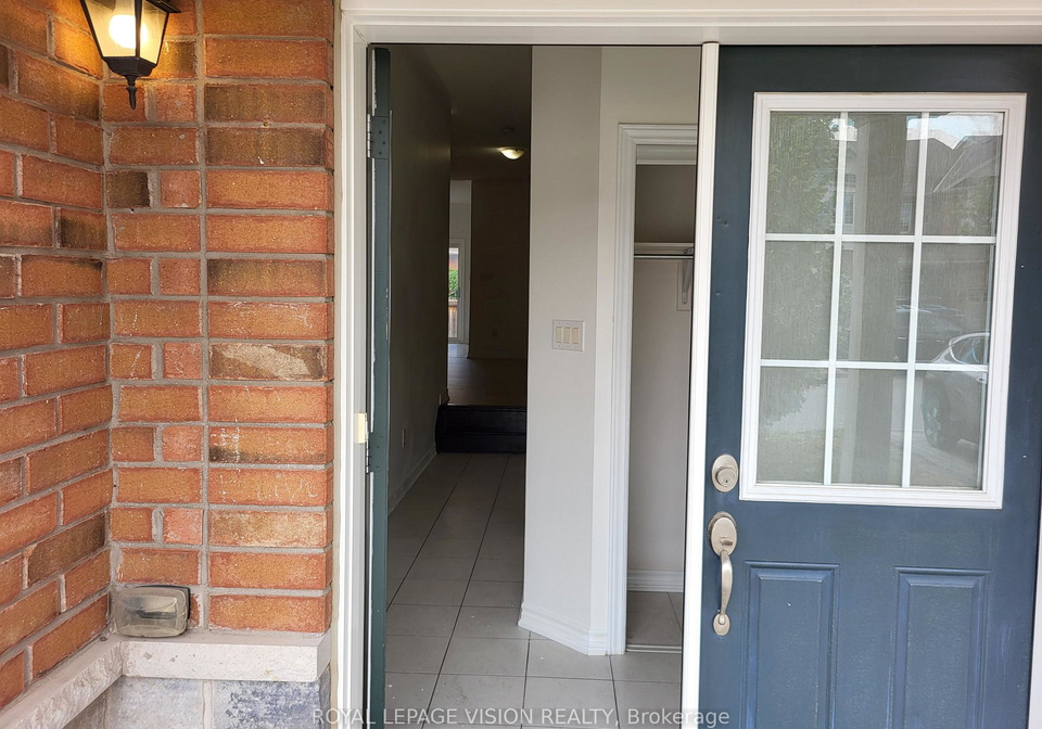 715-agnew-crescent-milton-ontario-w13609854