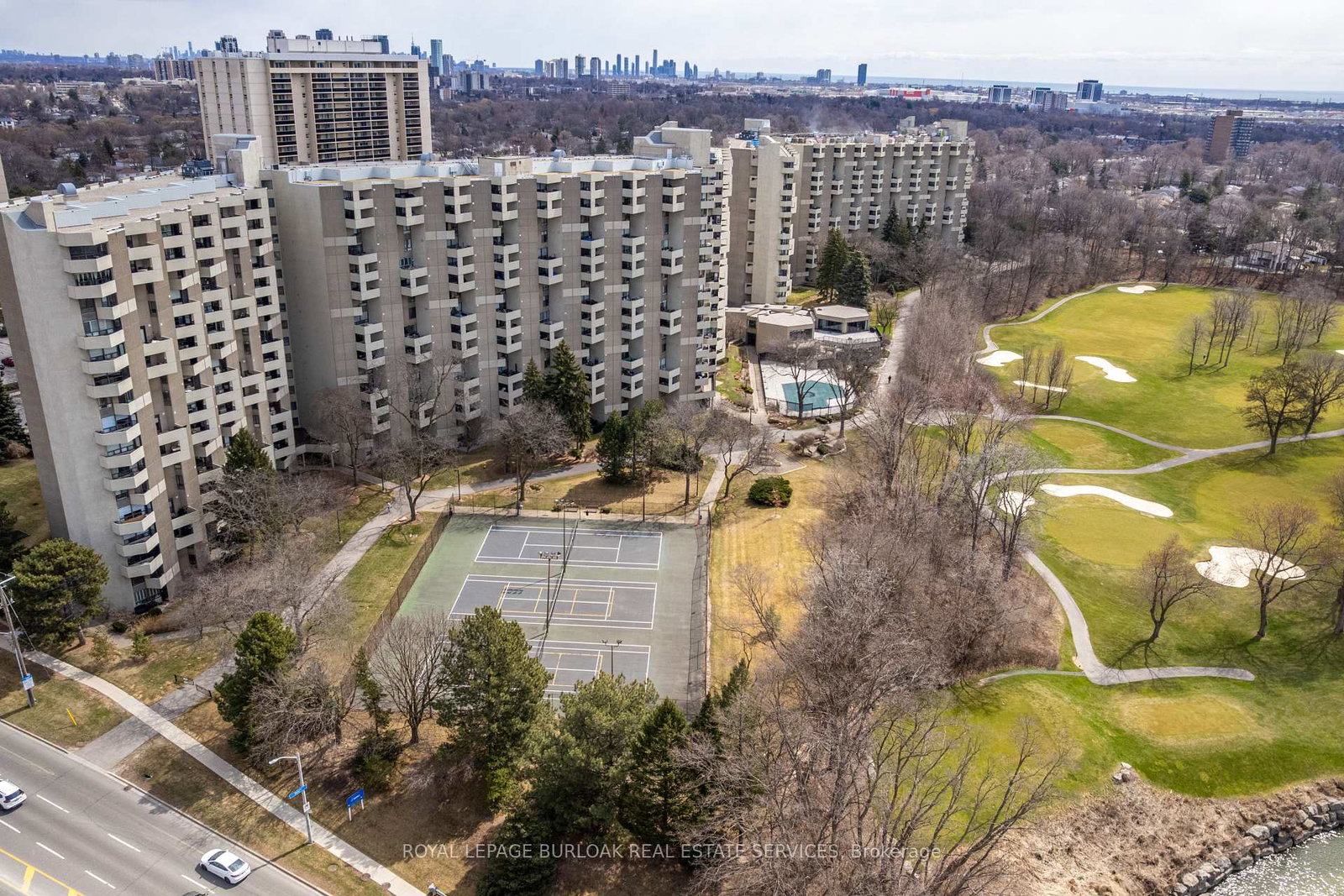 300-mill-road-toronto-etobicoke-ontario-w13610188