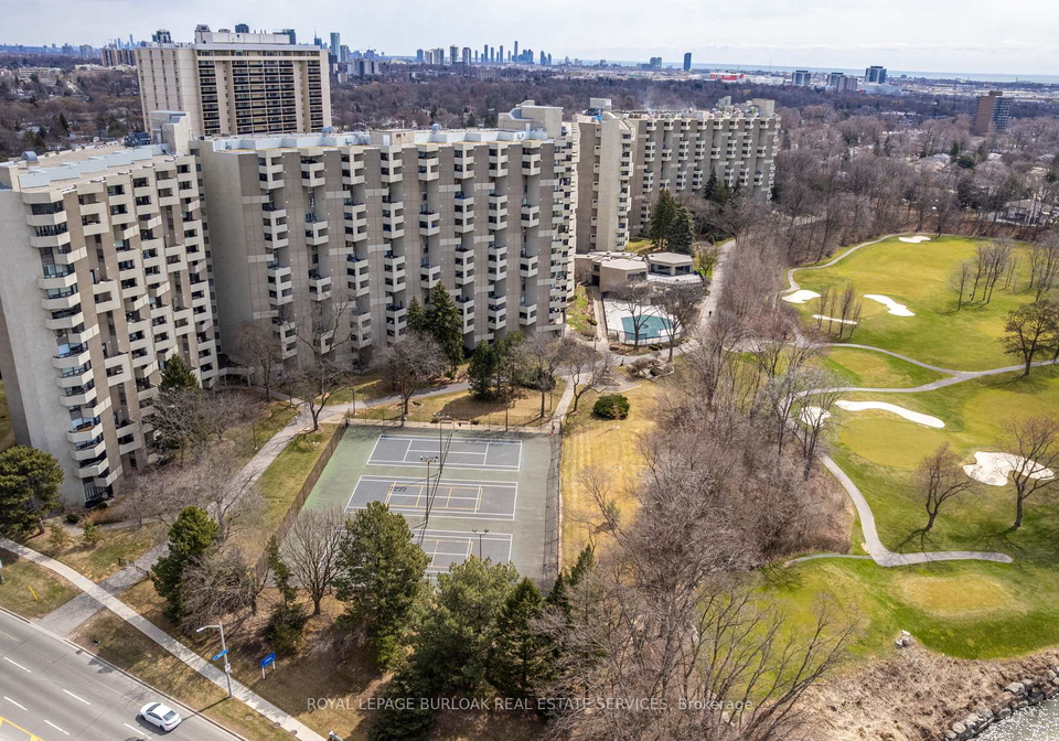300-mill-road-toronto-etobicoke-ontario-w13610188