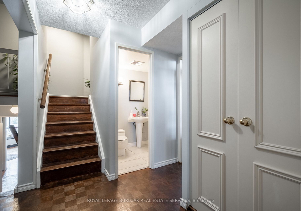 300-mill-road-toronto-etobicoke-ontario-w13610188