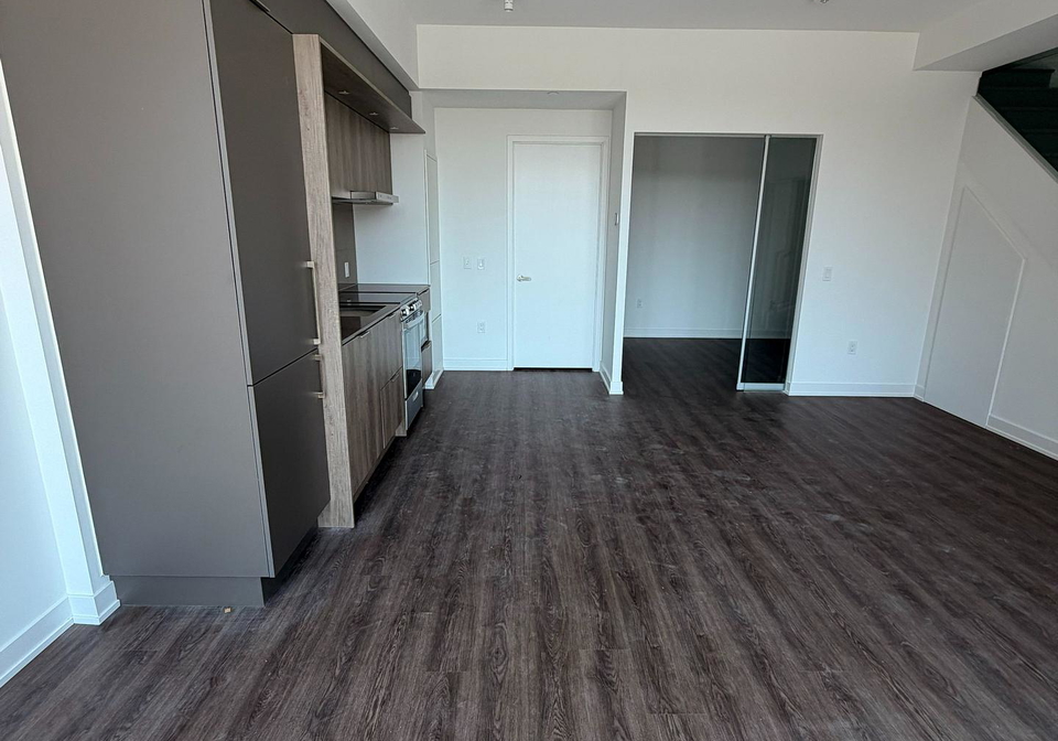 448-burnhamthorpe-road-w-mississauga-ontario-w13610212