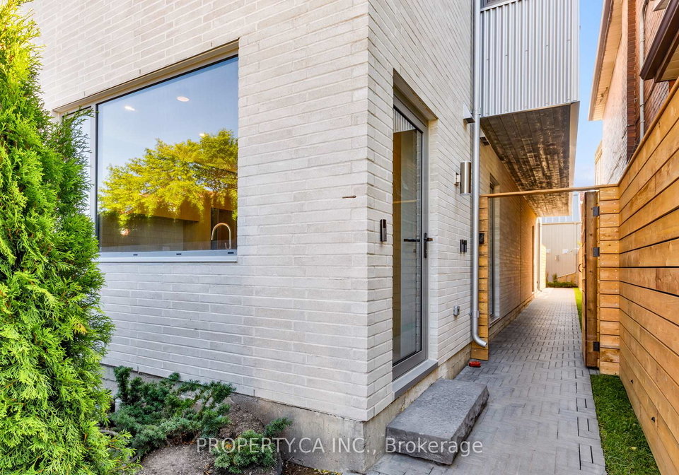 301-keele-street-toronto-toronto-ontario-w13610386