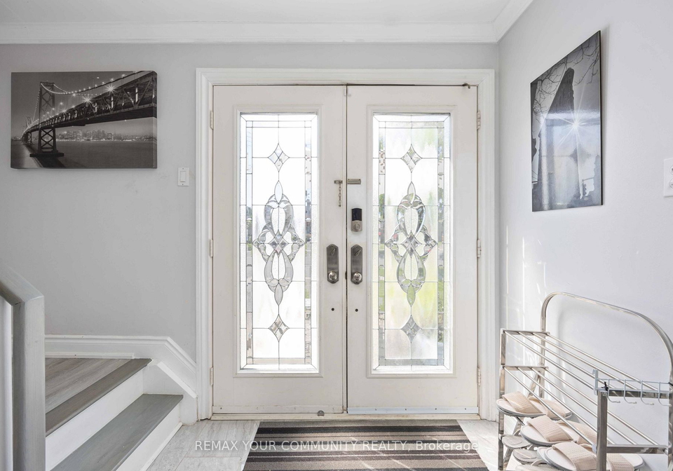62-secroft-crescent-toronto-york-ontario-w13610492