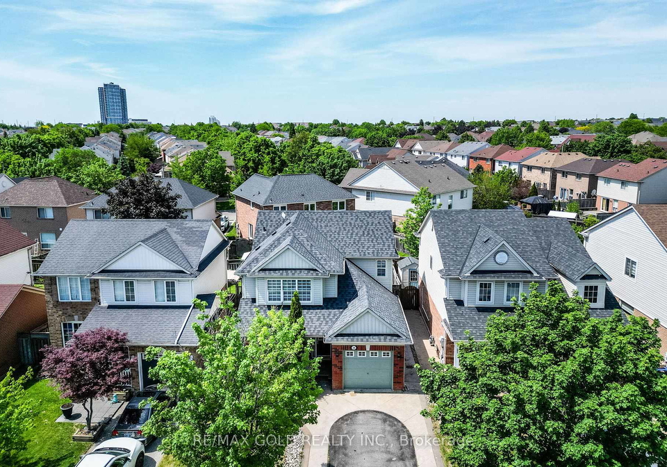 34-worthington-avenue-brampton-ontario-w13610512