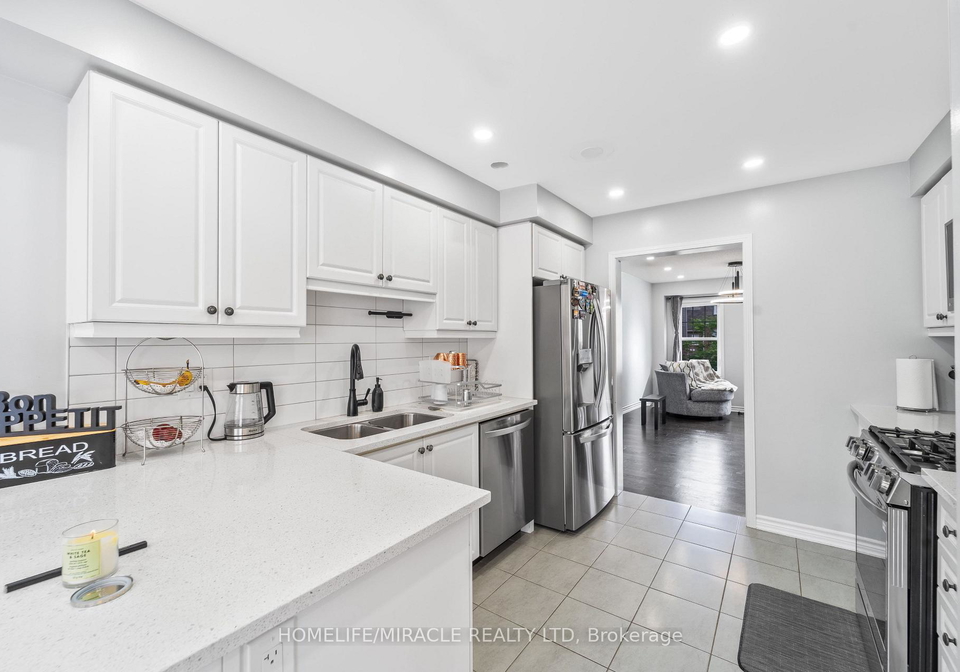 24-metro-crescent-brampton-ontario-w13610650