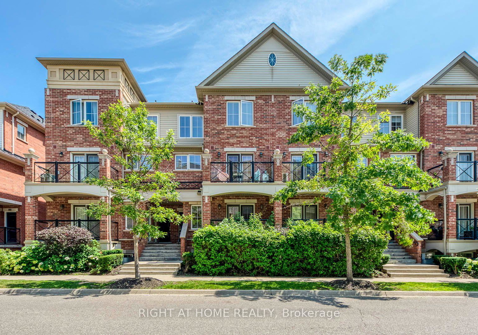 2464-post-road-oakville-ontario-w13610812