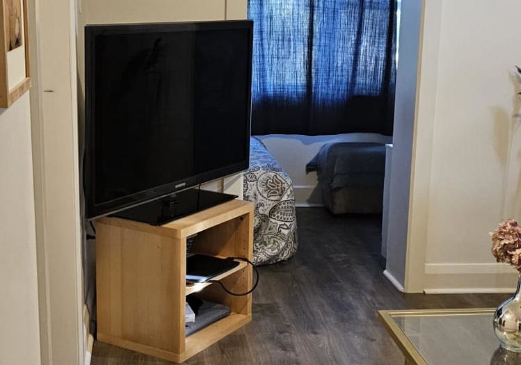 3717-lakeshore-boulevard-w-toronto-etobicoke-ontario-w13610826