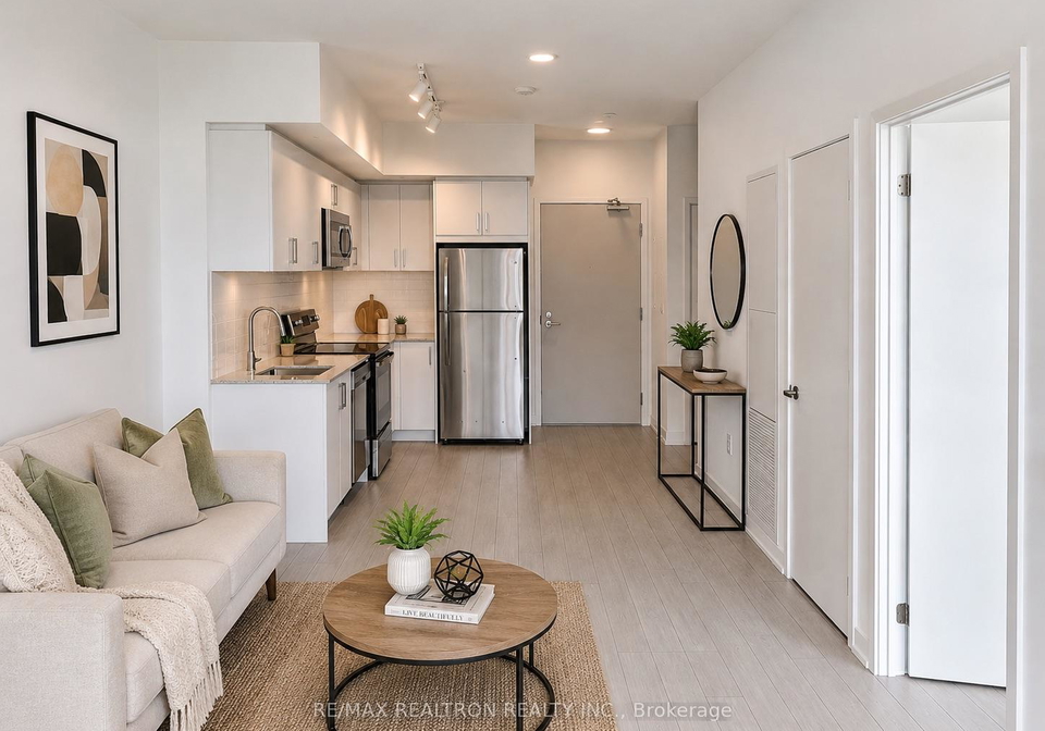 4010-eglinton-avenue-w-toronto-etobicoke-ontario-w13611040
