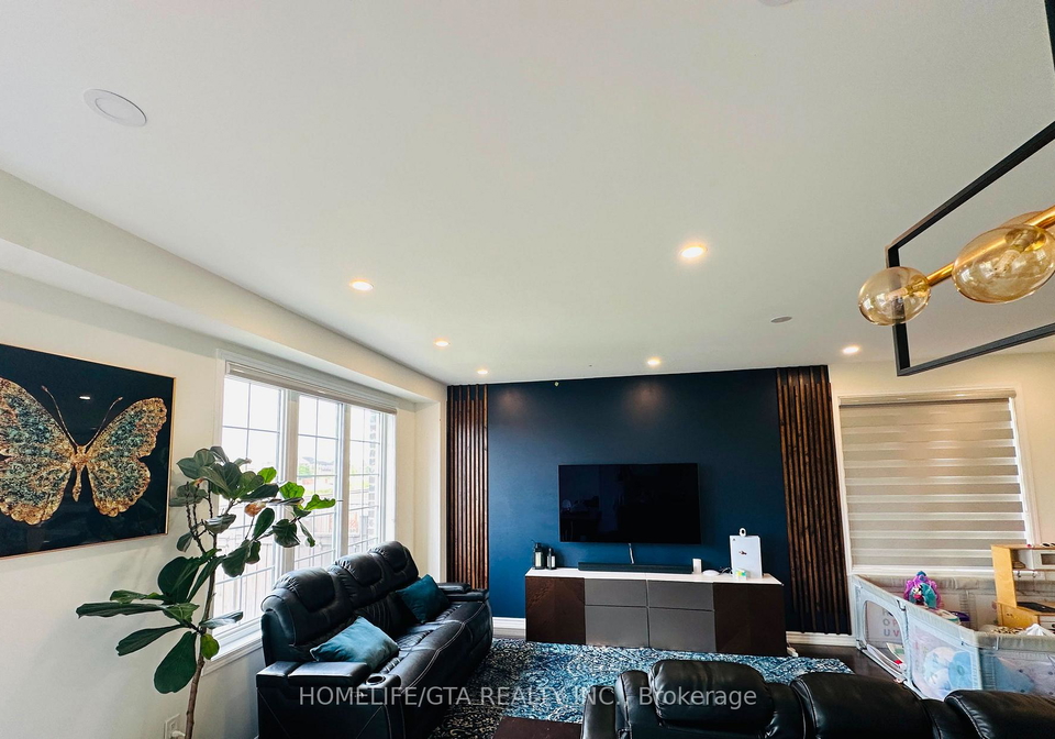 30-circus-crescent-brampton-ontario-w13611052