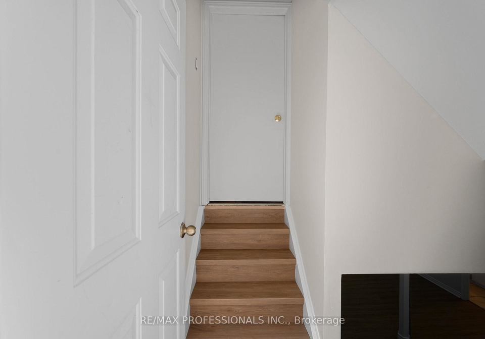 2900-tradewind-drive-mississauga-ontario-w13611108