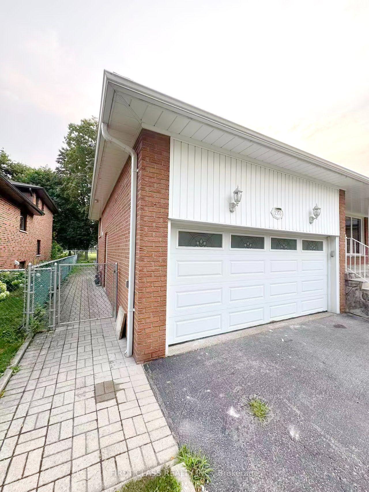 1353-myron-drive-mississauga-ontario-w13611156