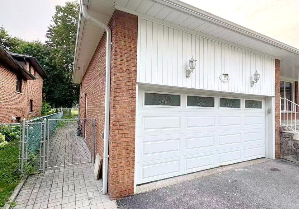1353-myron-drive-mississauga-ontario-w13611156