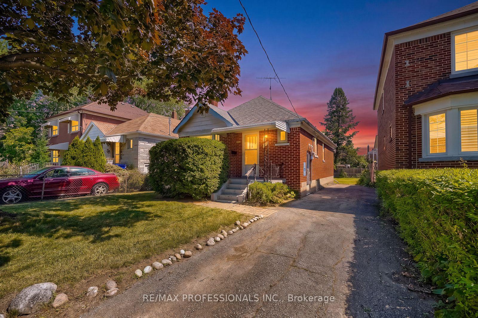 53-twenty-first-street-toronto-etobicoke-ontario-w13611694