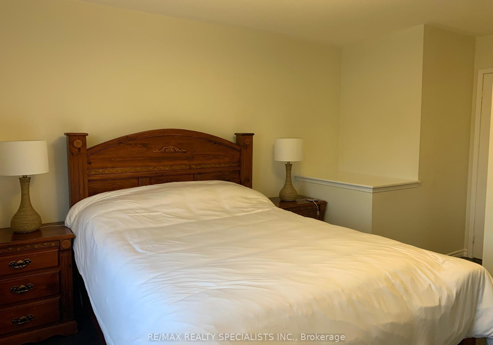 4950-albina-way-mississauga-ontario-w13611786