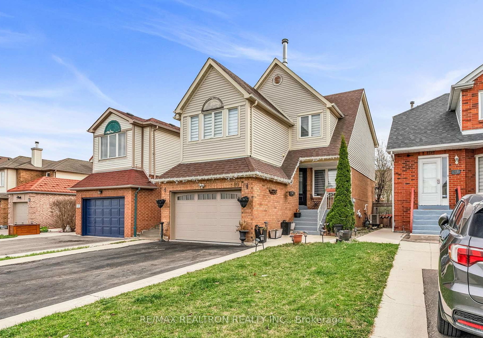 89-beaconsfield-avenue-brampton-ontario-w13612108