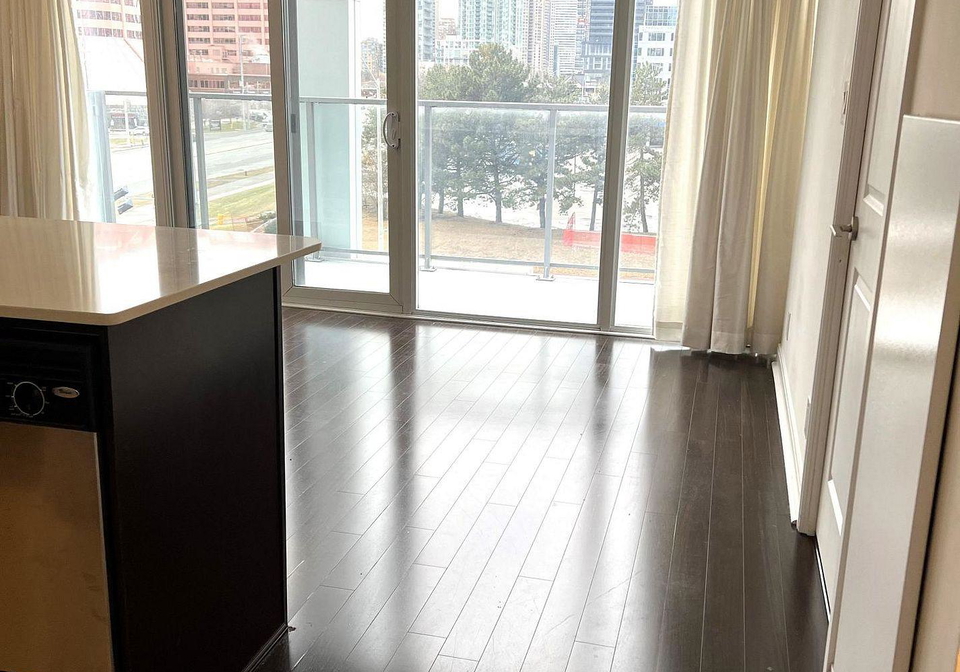 4033-hurontario-street-mississauga-ontario-w13612112