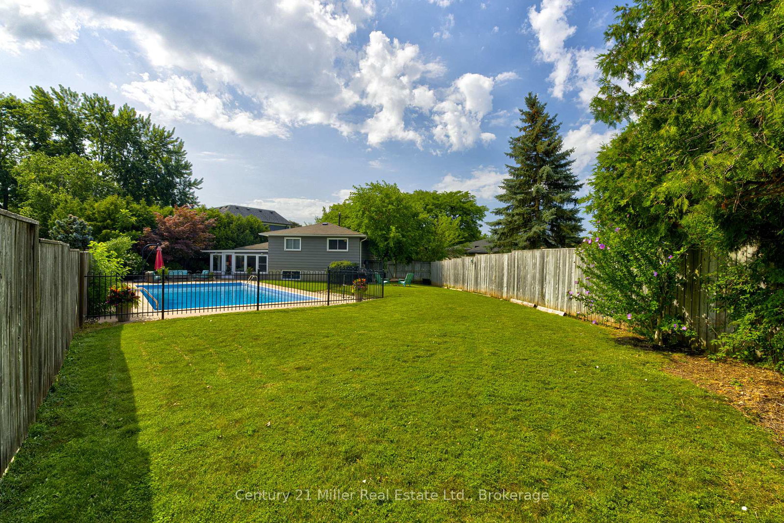 2225-wyandotte-drive-oakville-ontario-w13612122