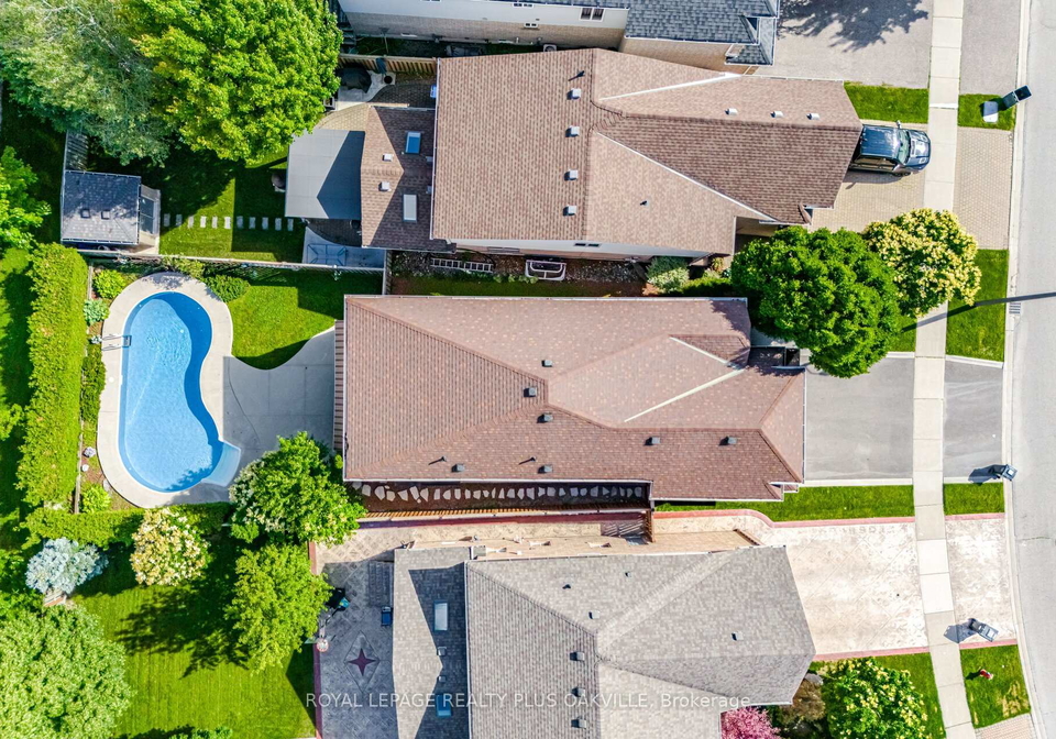 5275-ruperts-gate-drive-mississauga-ontario-w13612186