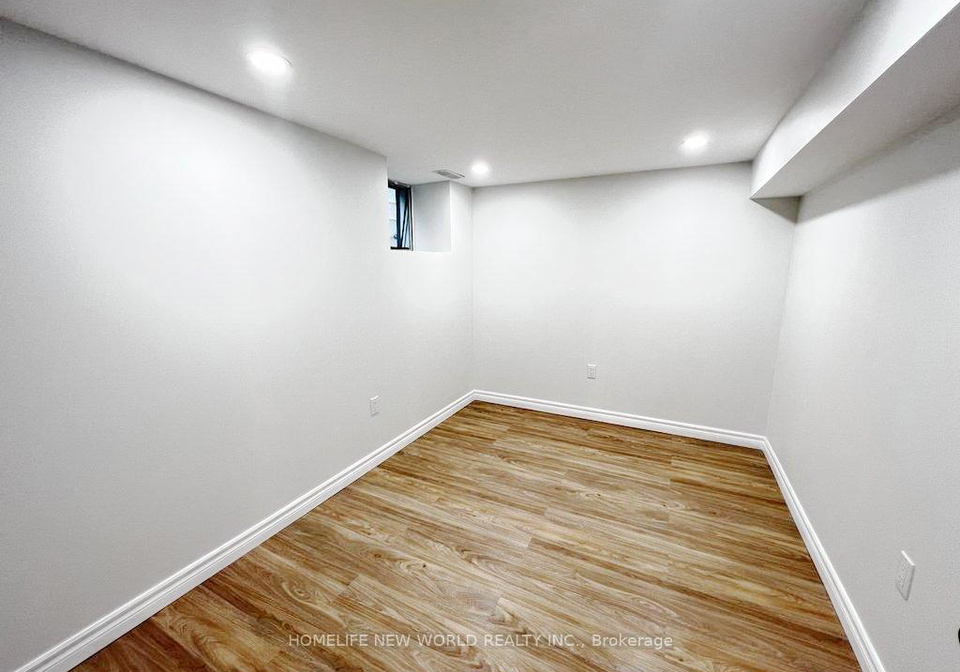 3-roblocke-avenue-toronto-toronto-ontario-w13612554
