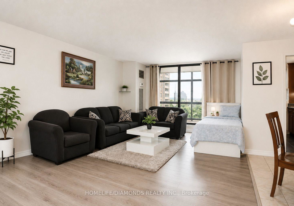 18-knightsbridge-road-brampton-ontario-w13612716