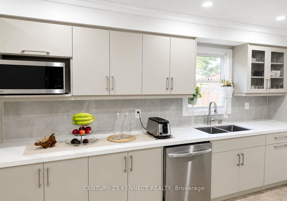 4-somerset-drive-brampton-ontario-w13612884
