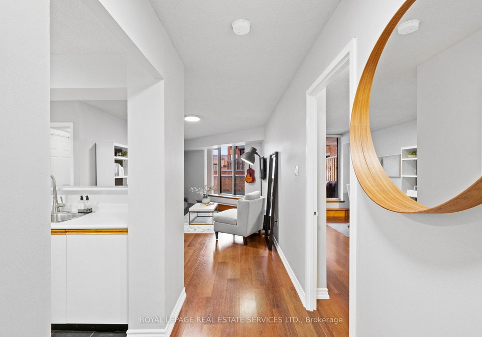 185-robinson-street-oakville-ontario-w13612886