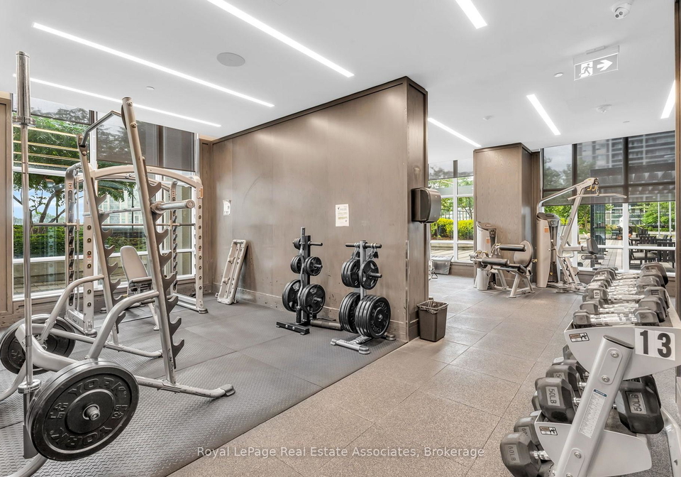 5-mabelle-avenue-toronto-etobicoke-ontario-w13612920