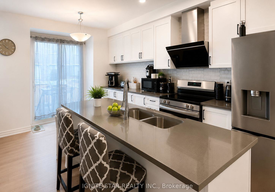 1246-wheat-boom-drive-oakville-ontario-w13612986