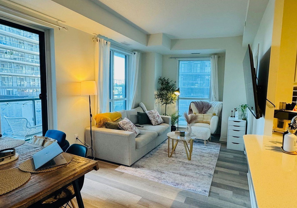 39-annie-craig-drive-toronto-etobicoke-ontario-w13613004