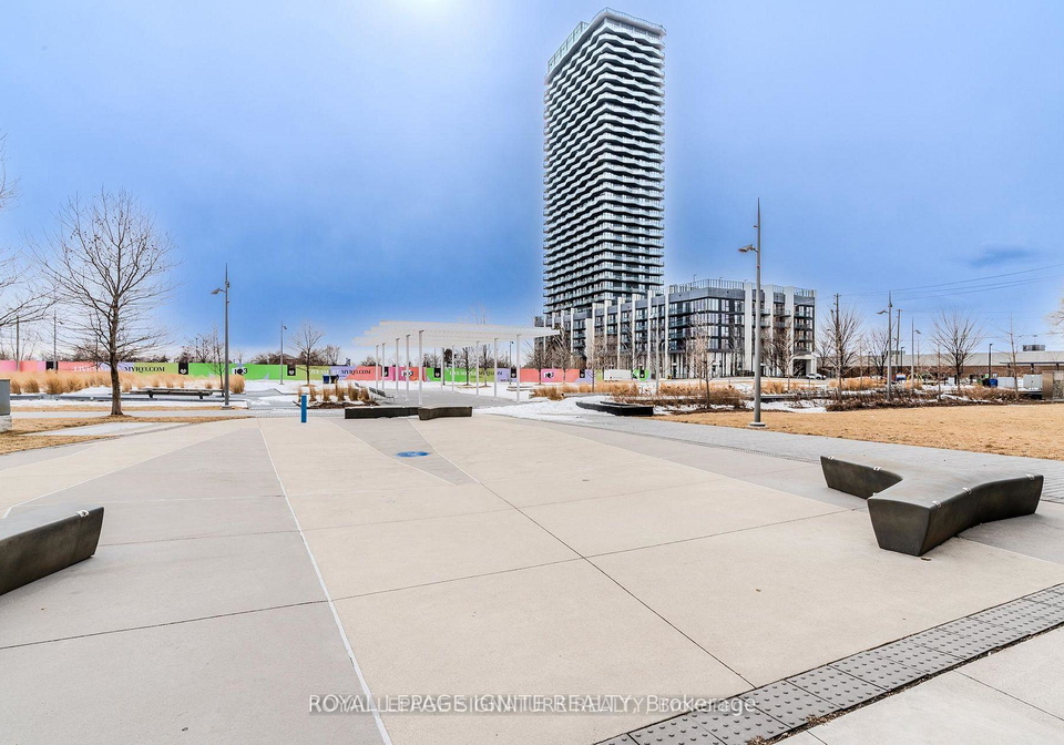 17-zorra-street-toronto-etobicoke-ontario-w13613012