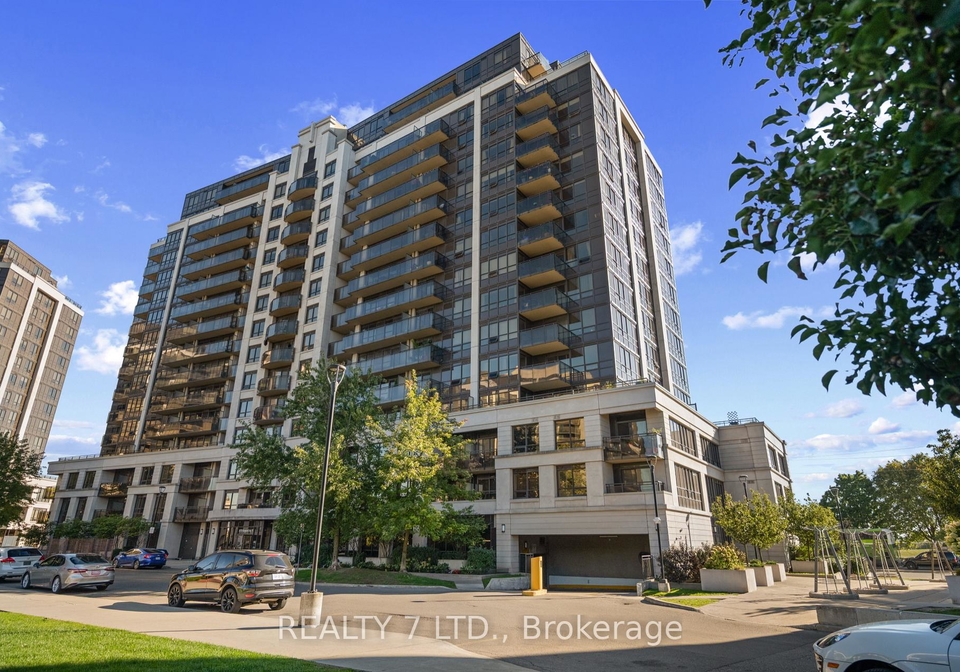 1070-sheppard-avenue-w-toronto-york-ontario-w13613066