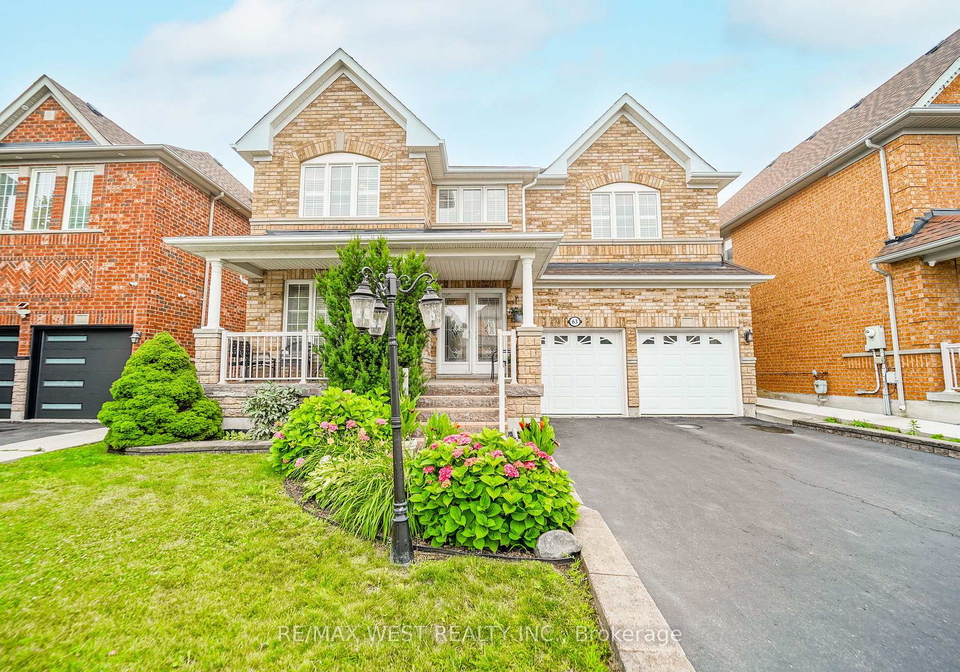 63-lockheed-crescent-brampton-ontario-w13613228