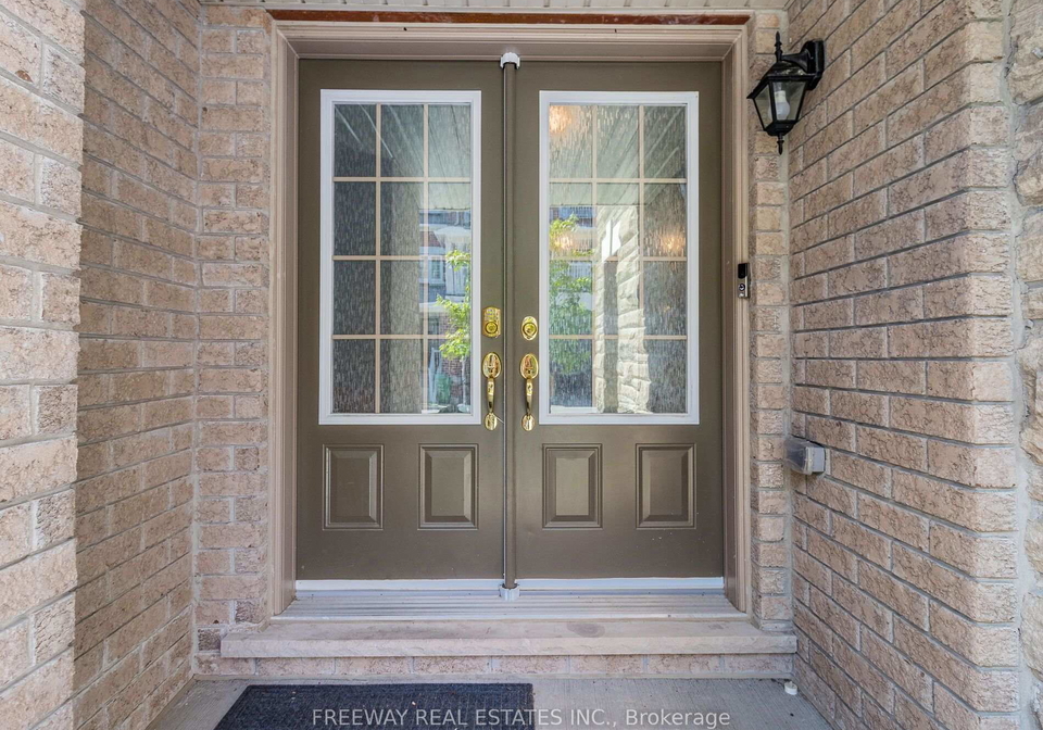 46-miami-grove-brampton-ontario-w13613246