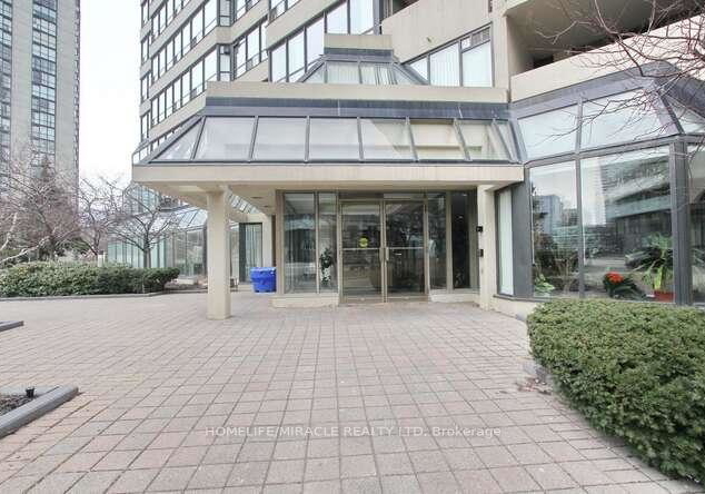 400-webb-drive-mississauga-ontario-w13613294