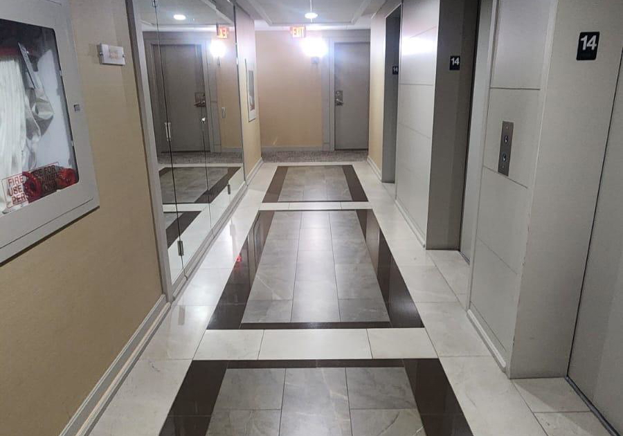 330-burnhamthorpe-road-w-mississauga-ontario-w13613374