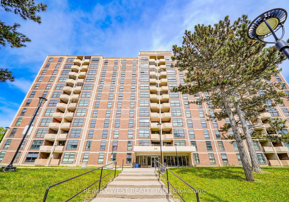 335-driftwood-avenue-toronto-york-ontario-w13613448