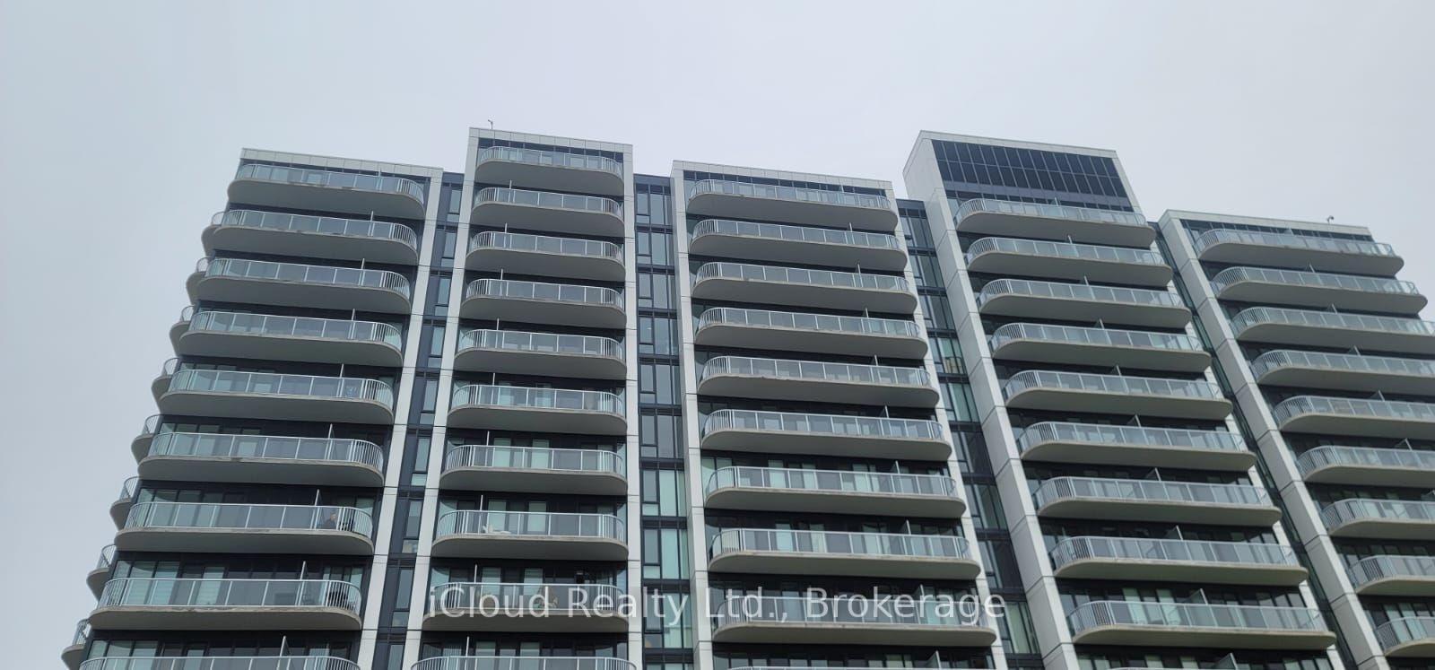220-missinnihe-way-mississauga-ontario-w13613486