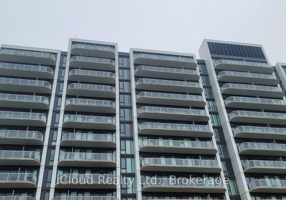 220-missinnihe-way-mississauga-ontario-w13613486