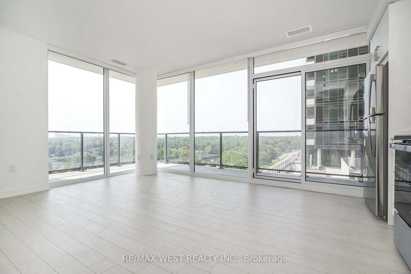 4010-eglinton-avenue-toronto-etobicoke-ontario-w13613516