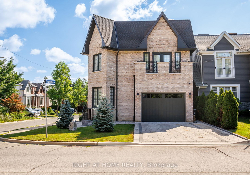33-thorndale-avenue-toronto-etobicoke-ontario-w13613636