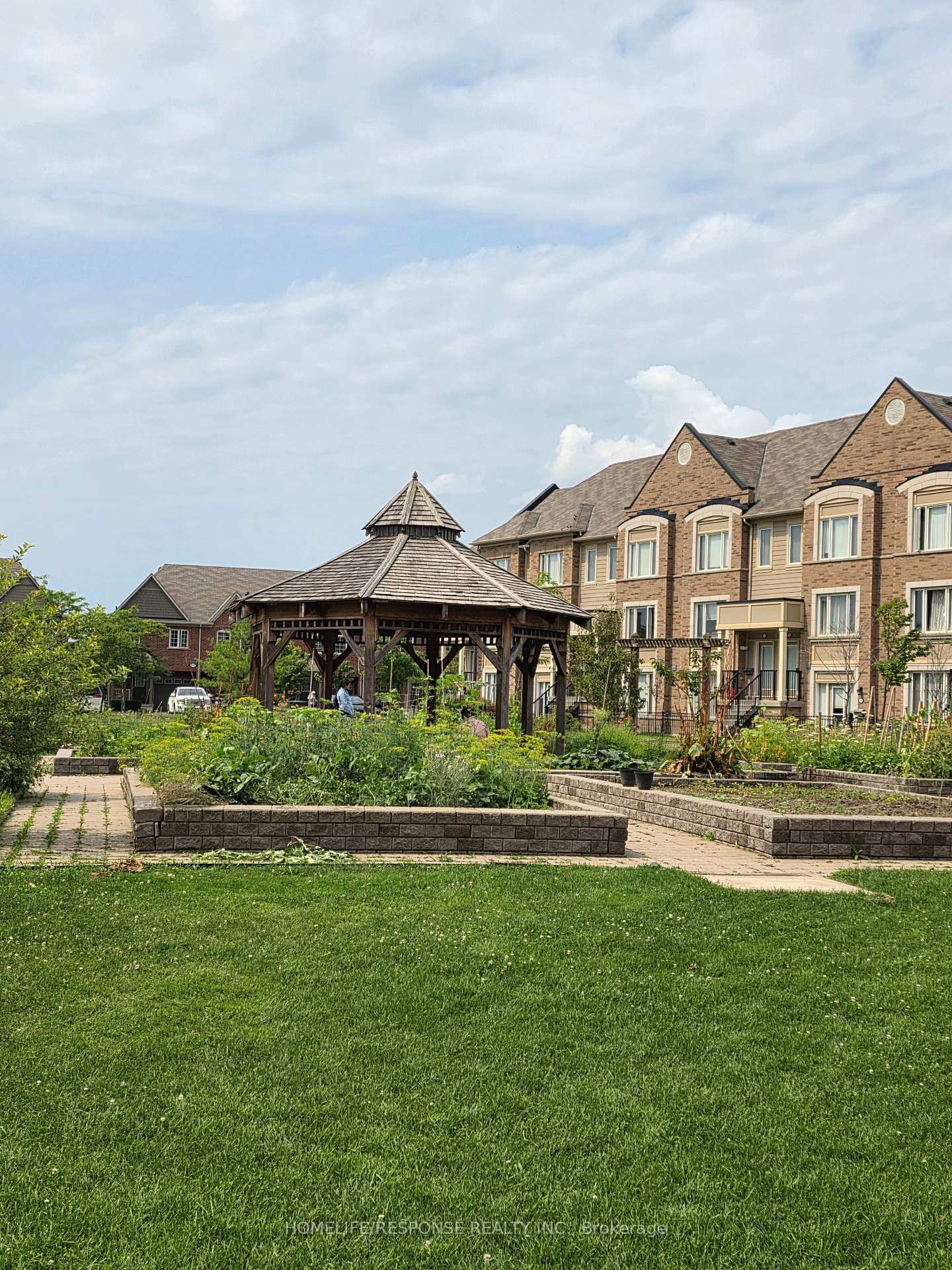 317boxford-crescent-mississauga-ontario-w13614034