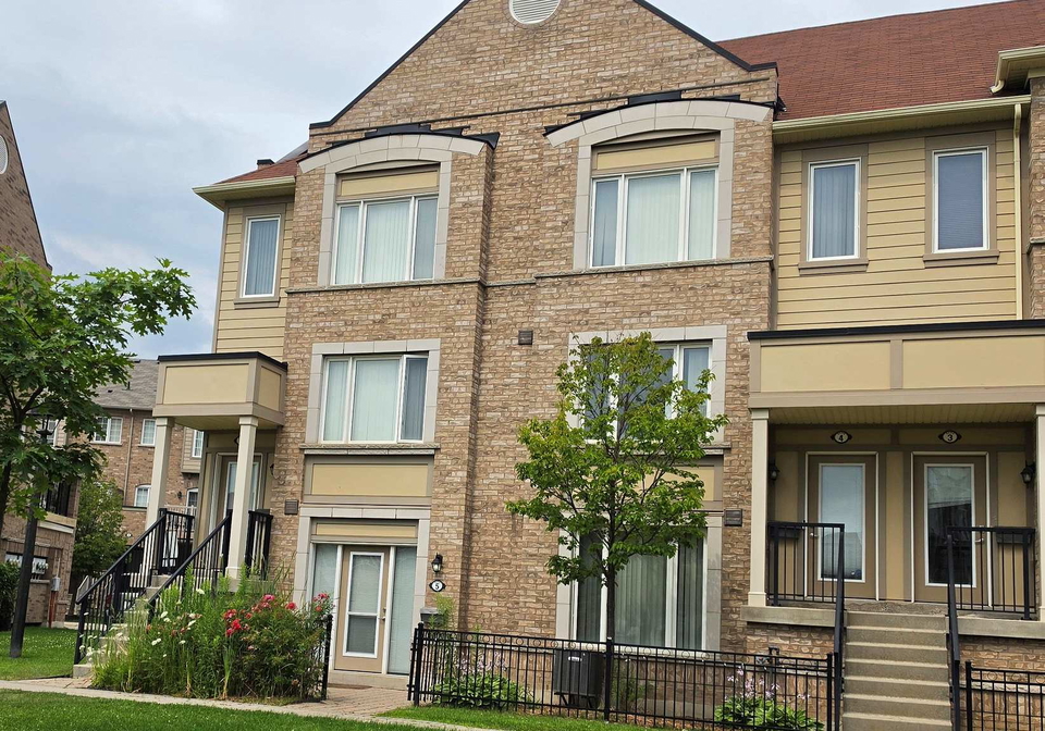 317boxford-crescent-mississauga-ontario-w13614034