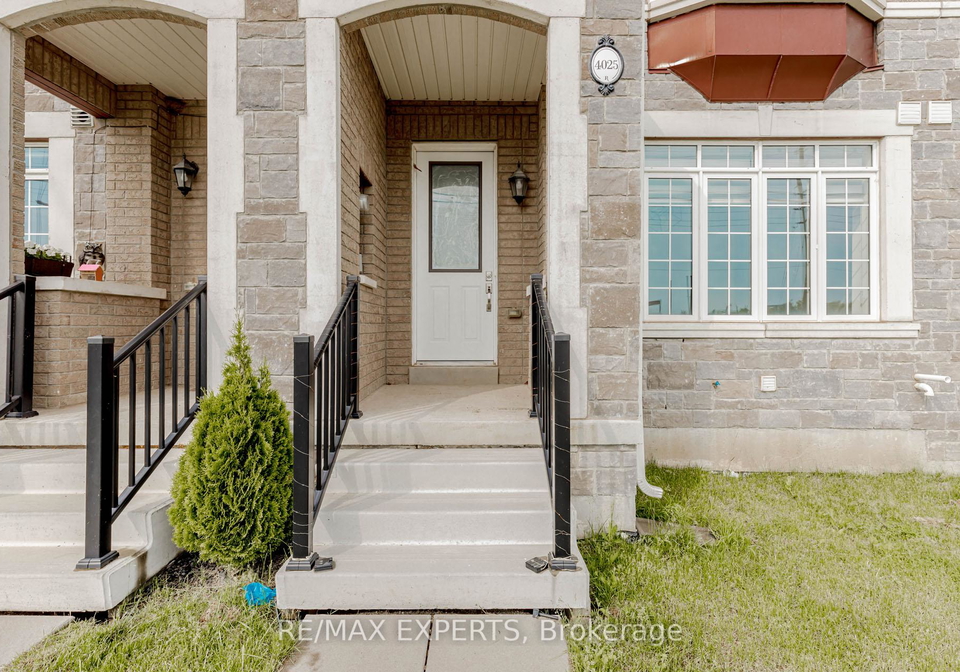 4025-sixth-line-oakville-ontario-w13614174