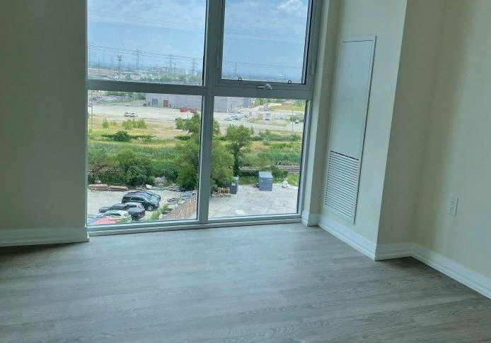 50-nw-thomas-riley-road-toronto-etobicoke-ontario-w13614254